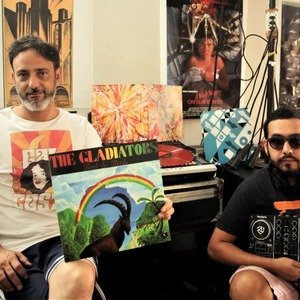 ZumZumZum convida Vinil é Arte