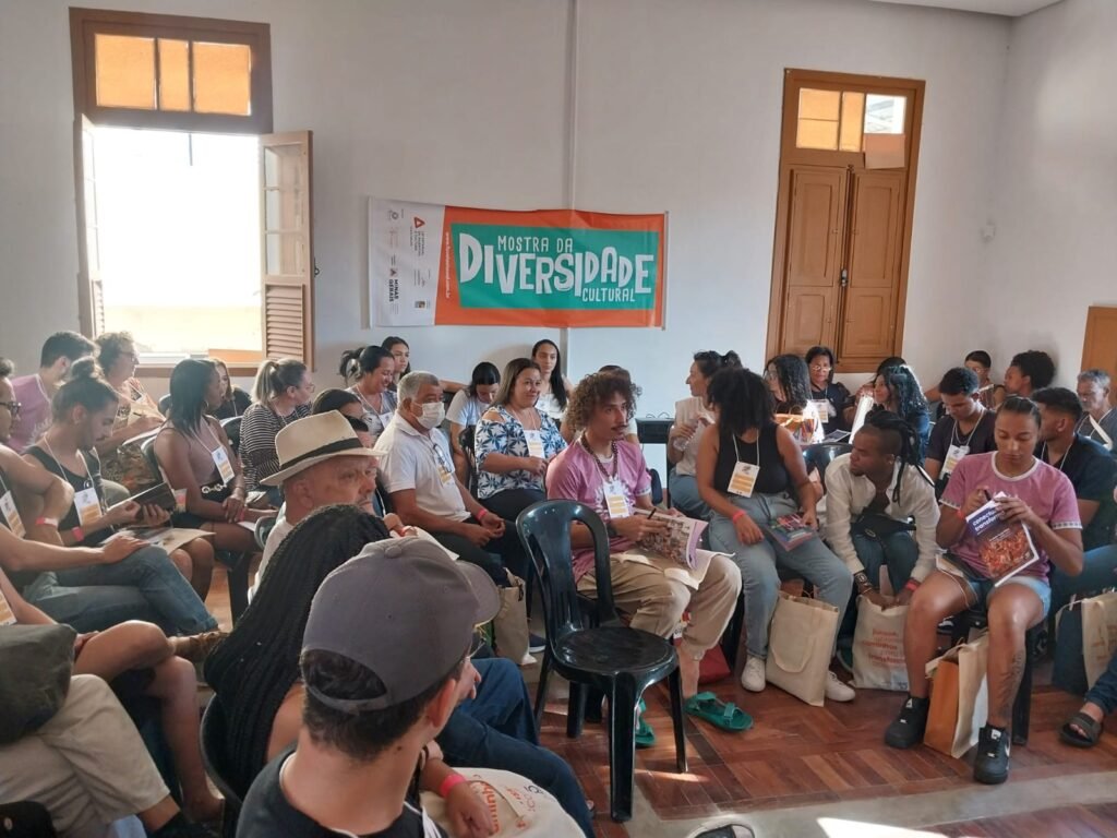 Turma da edição 2023 em ação de formação e intercâmbio em Belo Horizonte.